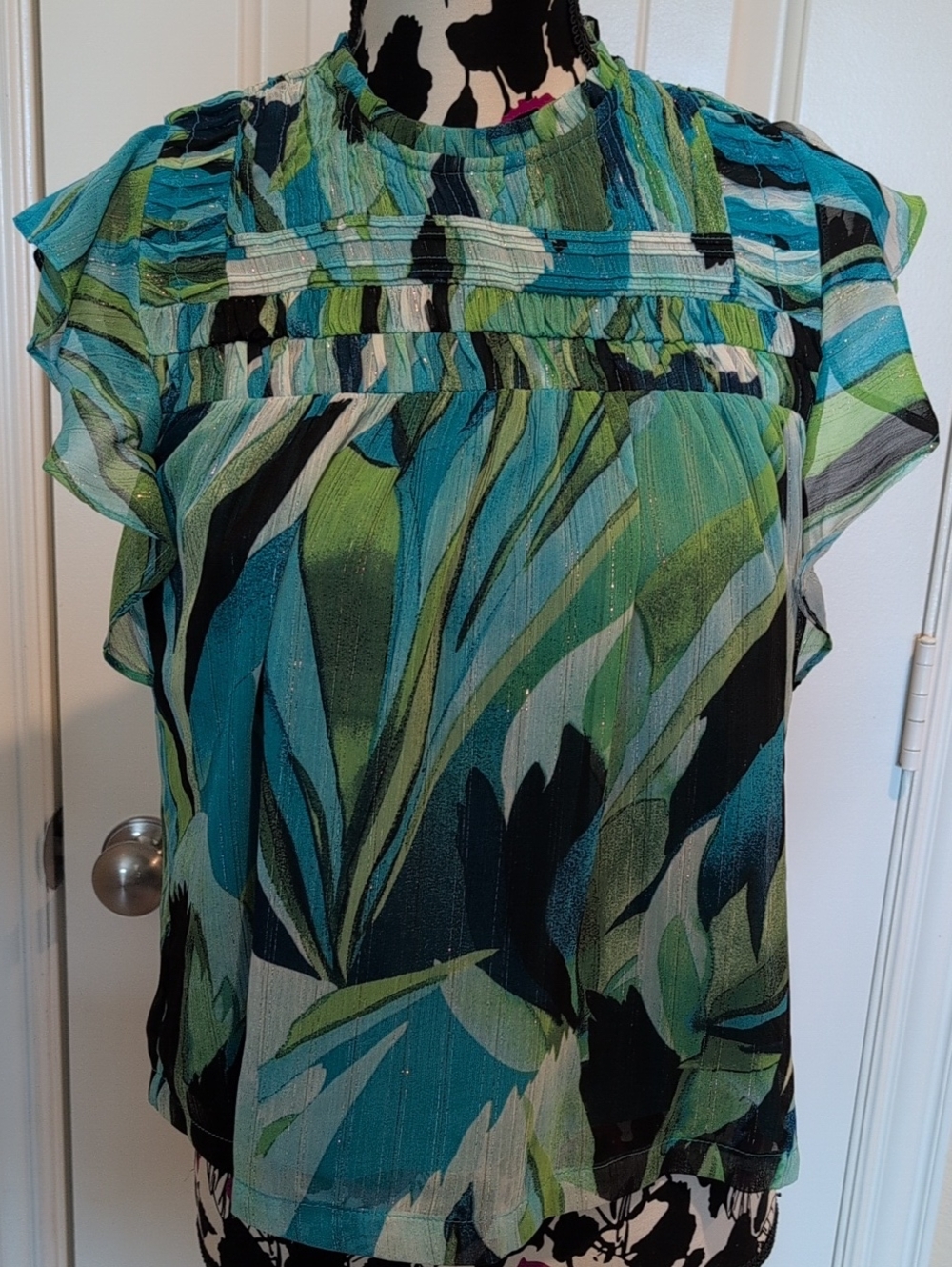 DKNY Green and Blue Printed Flutter Sleeve Blouse Size XSP NWT